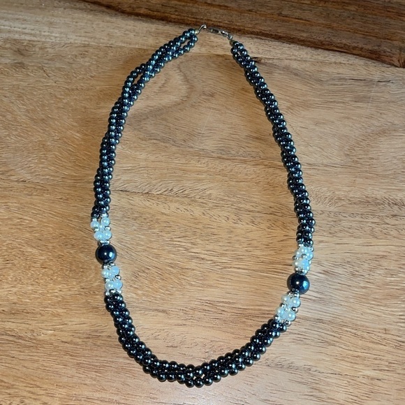 Vintage Hematite With Silvertone And Cream Beads Necklace - Picture 2 of 5